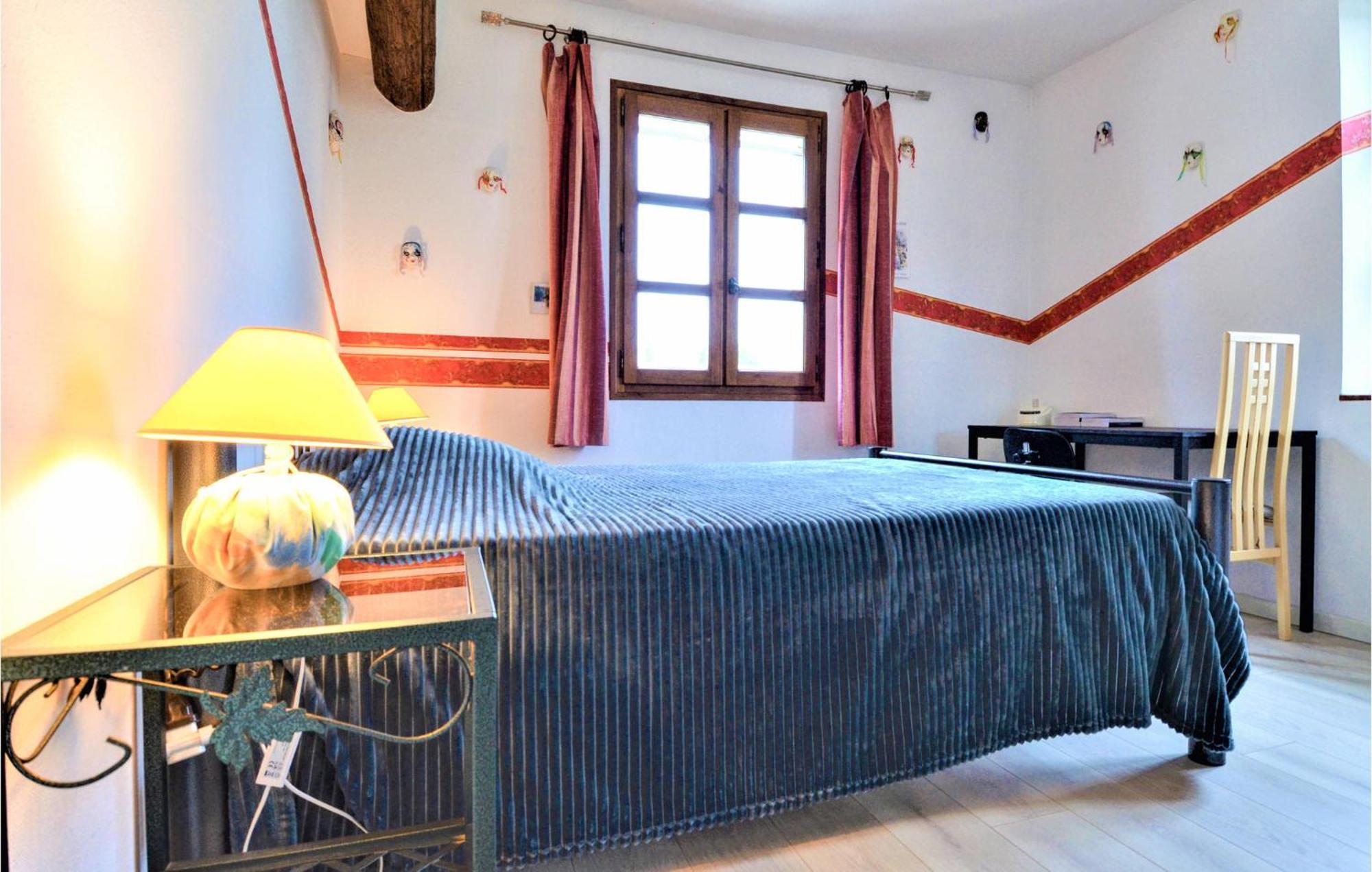 4 Bedroom Lovely Home In Marguerittes Eksteriør billede